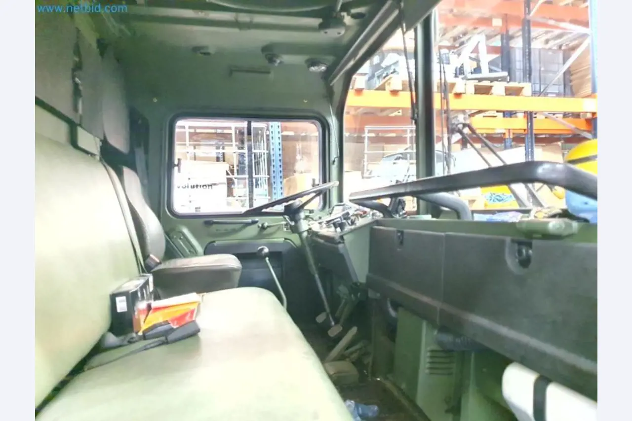 Lagerauflösung eines Dienstleistungsbetriebes, Fahrzeuge, Lagereinrichtung-43