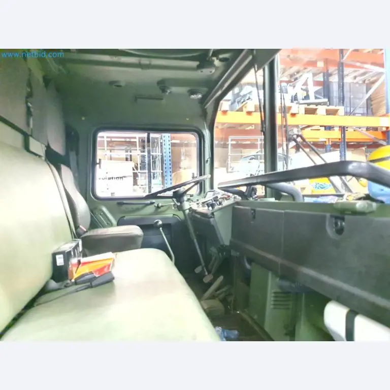 Lagerauflösung eines Dienstleistungsbetriebes, Fahrzeuge, Lagereinrichtung-43