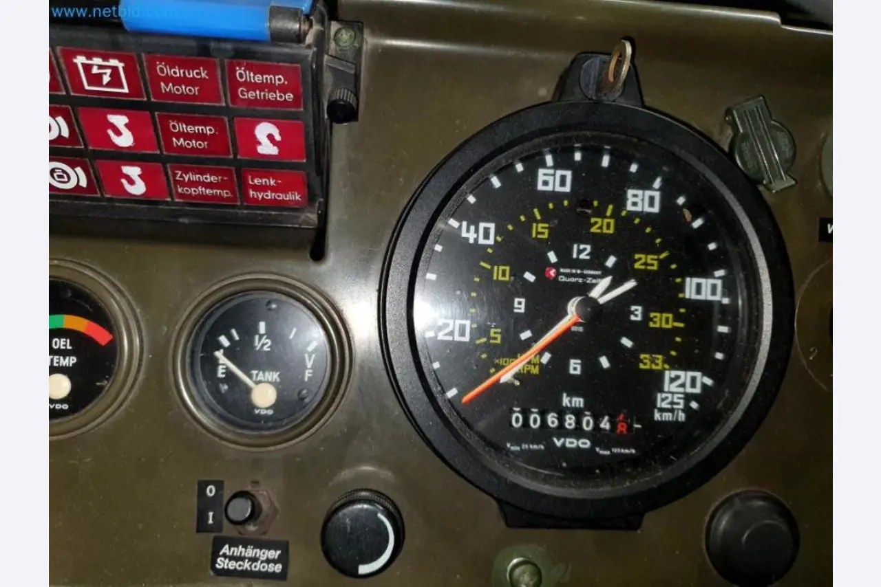 Lagerauflösung eines Dienstleistungsbetriebes, Fahrzeuge, Lagereinrichtung-46