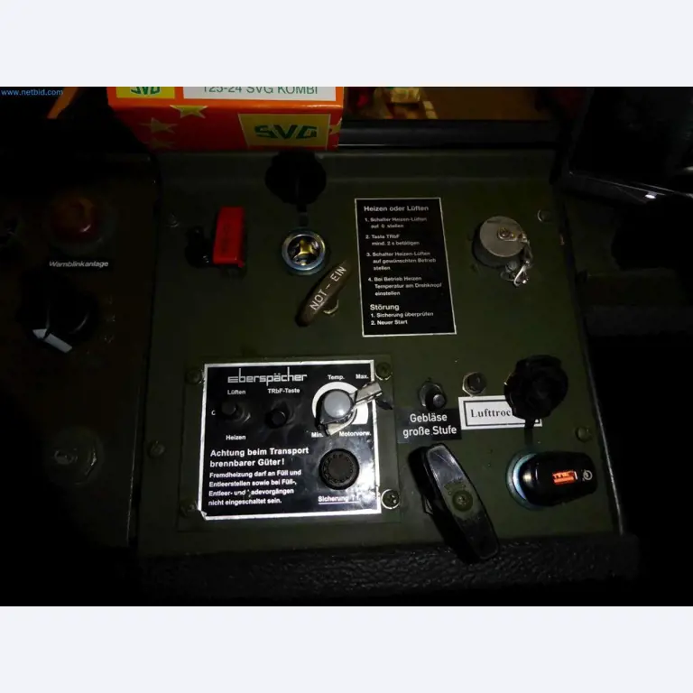 Lagerauflösung eines Dienstleistungsbetriebes, Fahrzeuge, Lagereinrichtung-5