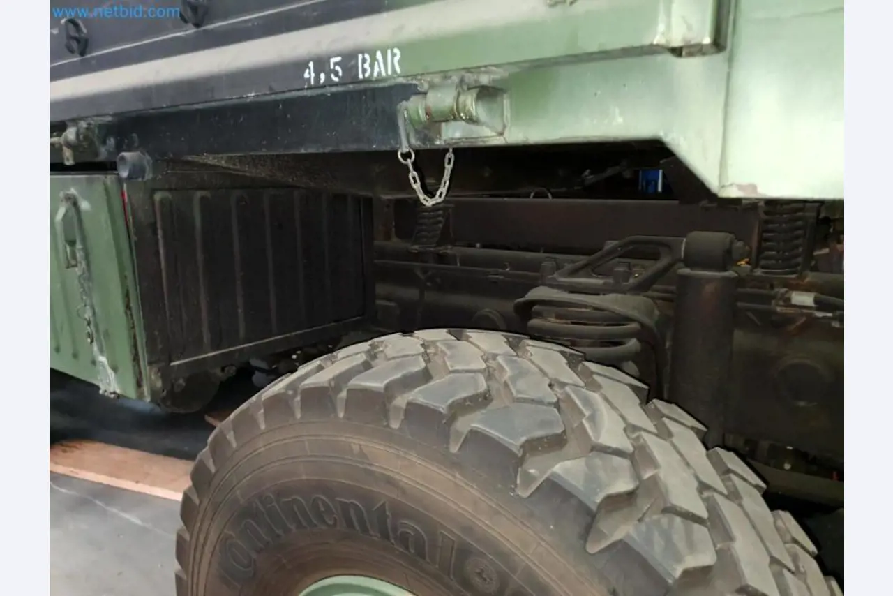 Lagerauflösung eines Dienstleistungsbetriebes, Fahrzeuge, Lagereinrichtung-55