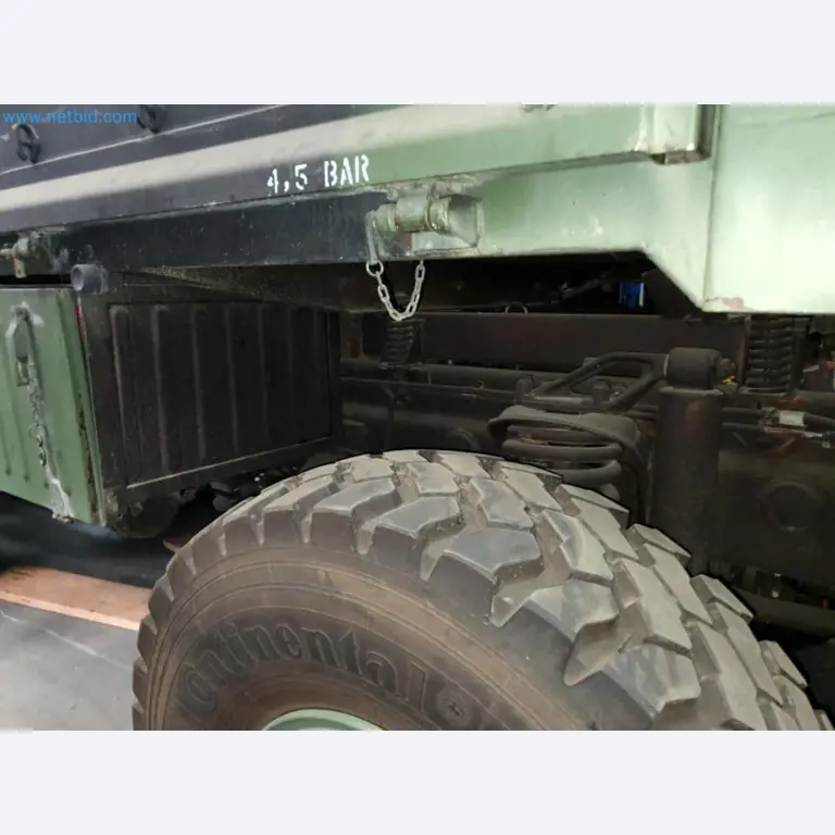 Lagerauflösung eines Dienstleistungsbetriebes, Fahrzeuge, Lagereinrichtung-55