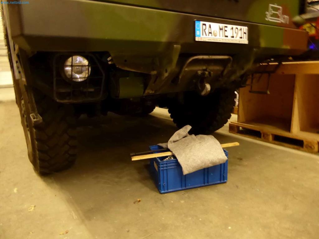 Lagerauflösung eines Dienstleistungsbetriebes, Fahrzeuge, Lagereinrichtung-7