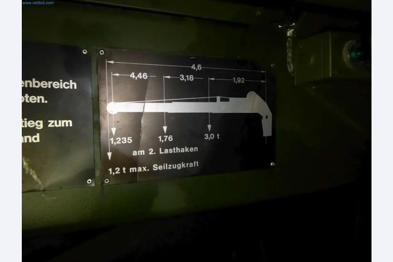 Lagerauflösung eines Dienstleistungsbetriebes, Fahrzeuge, Lagereinrichtung-10