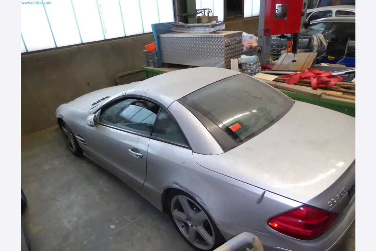 Liquidación de almacén de una empresa de servicios, vehículos, equipos de almacén-2