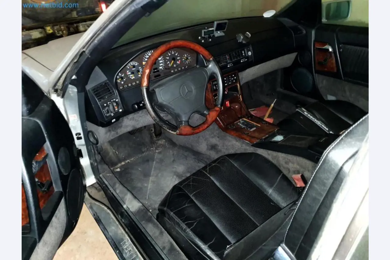 Lagerauflösung eines Dienstleistungsbetriebes, Fahrzeuge, Lagereinrichtung-10