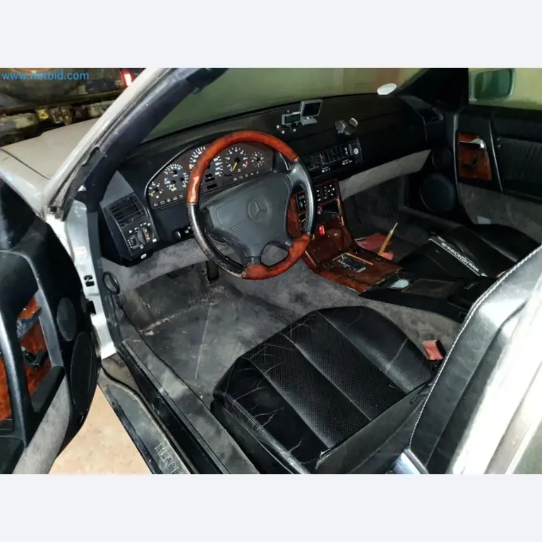 Lagerauflösung eines Dienstleistungsbetriebes, Fahrzeuge, Lagereinrichtung-10