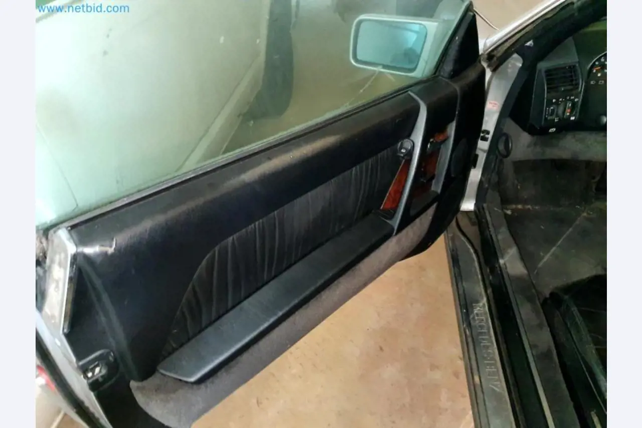 Lagerauflösung eines Dienstleistungsbetriebes, Fahrzeuge, Lagereinrichtung-11