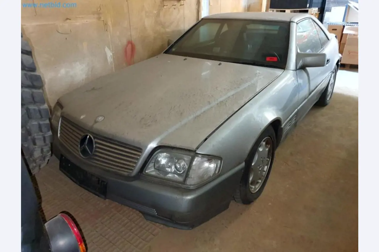 Lagerauflösung eines Dienstleistungsbetriebes, Fahrzeuge, Lagereinrichtung-1