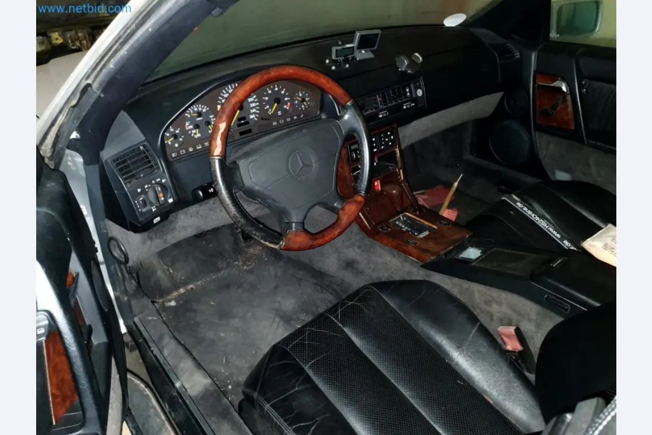 Lagerauflösung eines Dienstleistungsbetriebes, Fahrzeuge, Lagereinrichtung-7