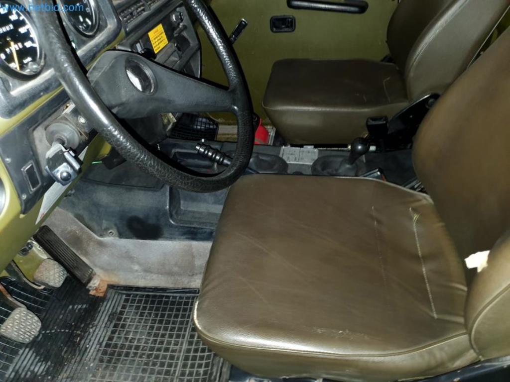 Likwidacja magazynu firmy usługowej, pojazdy, wyposażenie magazynu-12