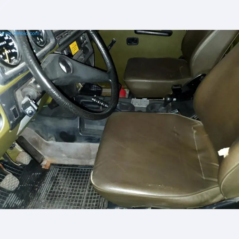 Warehouse liquidation of a service company, vehicles, storage equipment-12