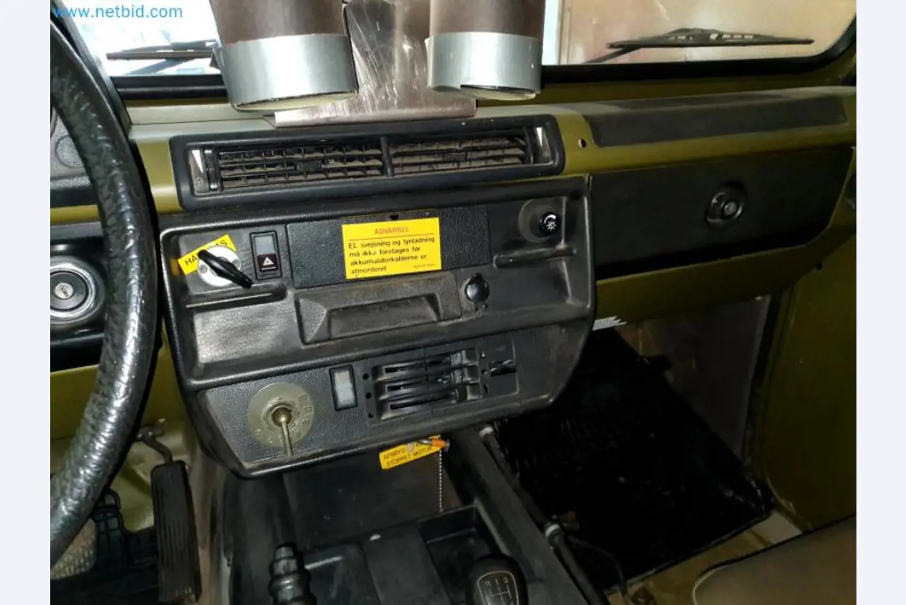 Warehouse liquidation of a service company, vehicles, storage equipment-16