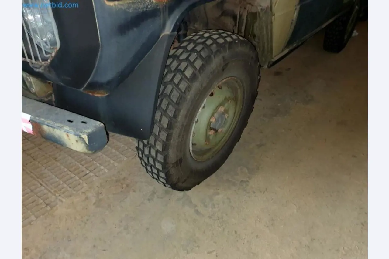 Warehouse liquidation of a service company, vehicles, storage equipment-20