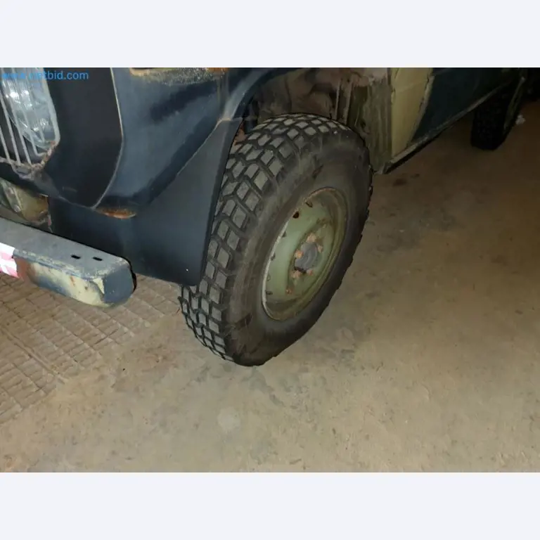 Warehouse liquidation of a service company, vehicles, storage equipment-20