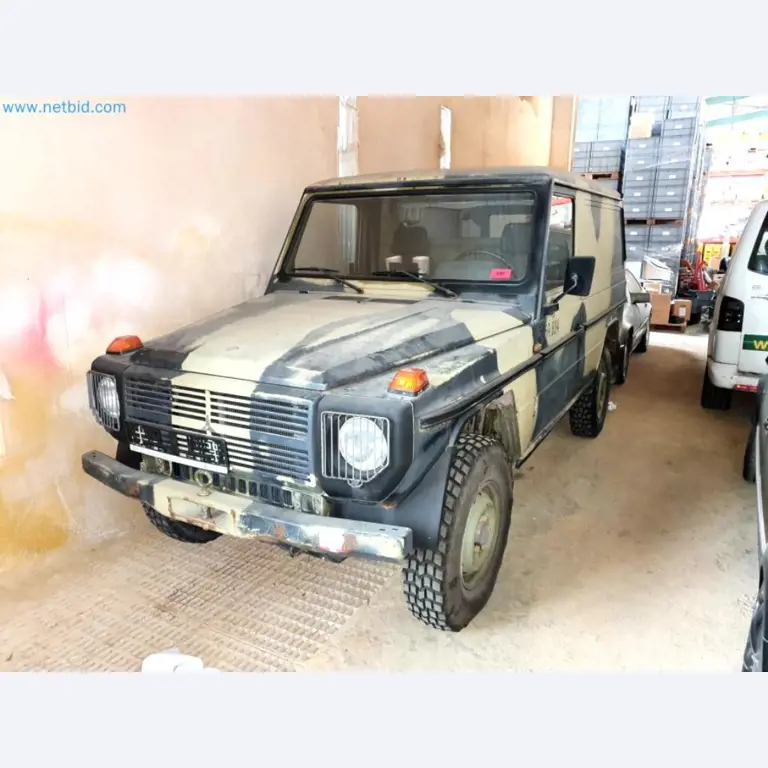 Warehouse liquidation of a service company, vehicles, storage equipment-4