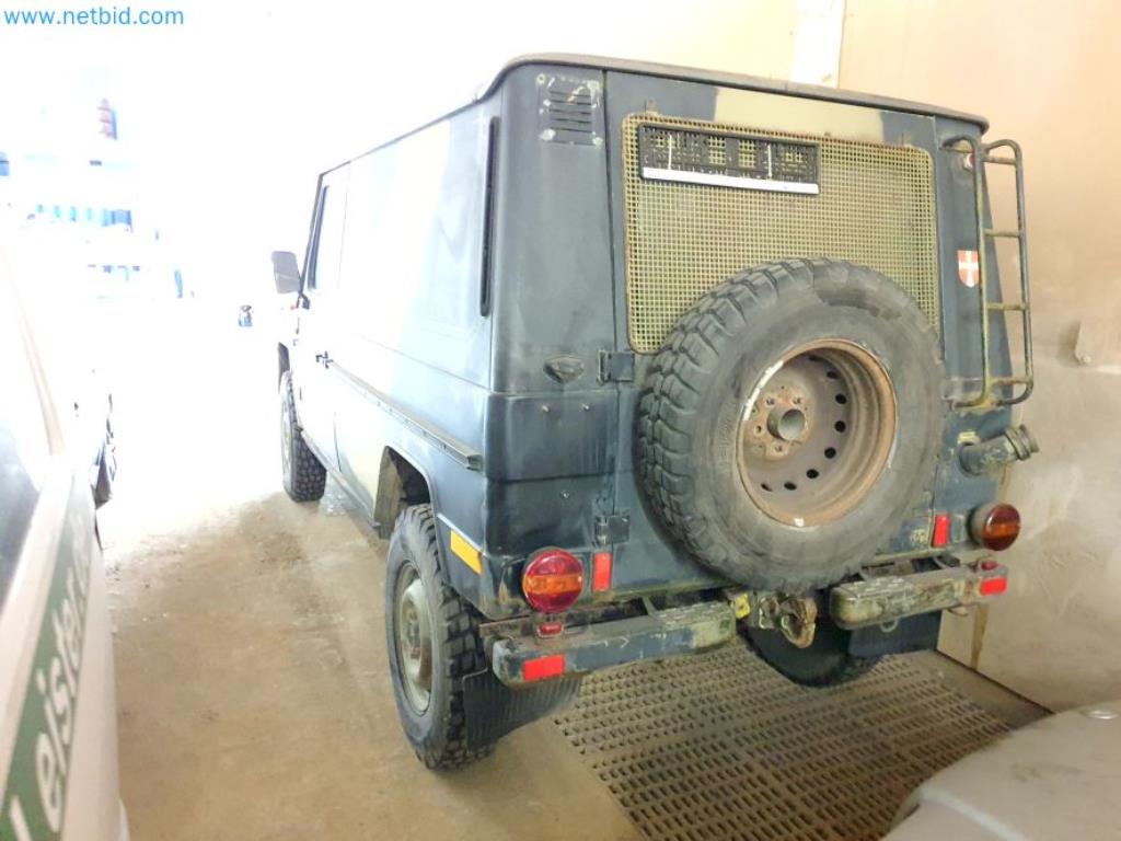 Likwidacja magazynu firmy usługowej, pojazdy, wyposażenie magazynu-7