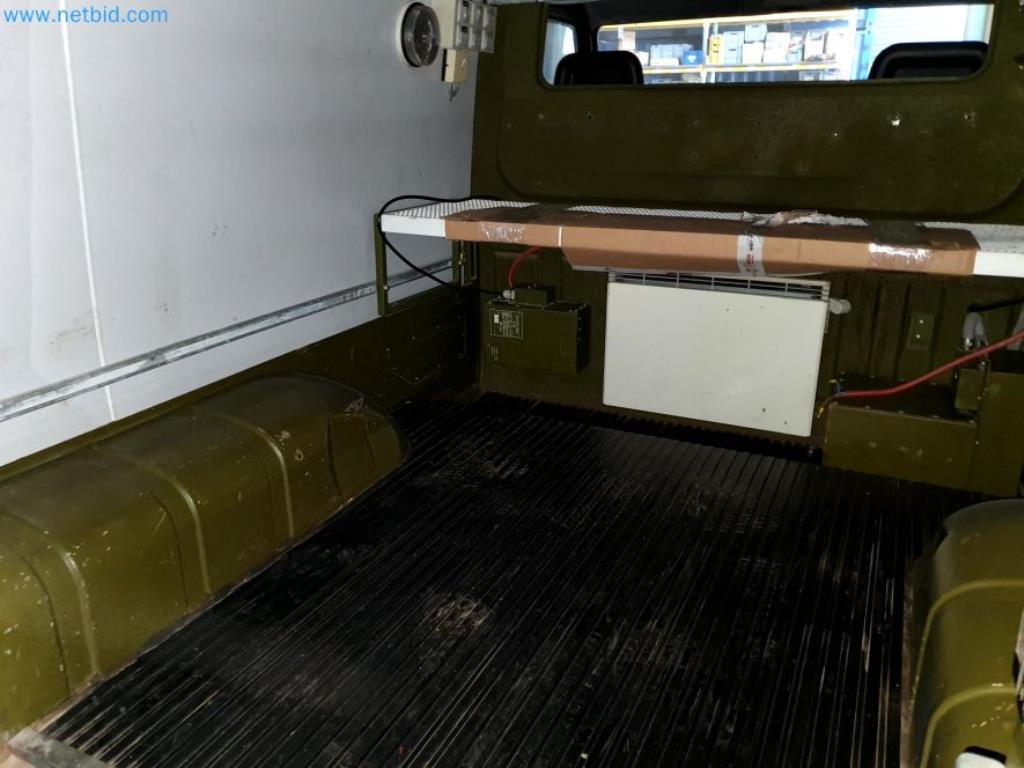 Likwidacja magazynu firmy usługowej, pojazdy, wyposażenie magazynu-9