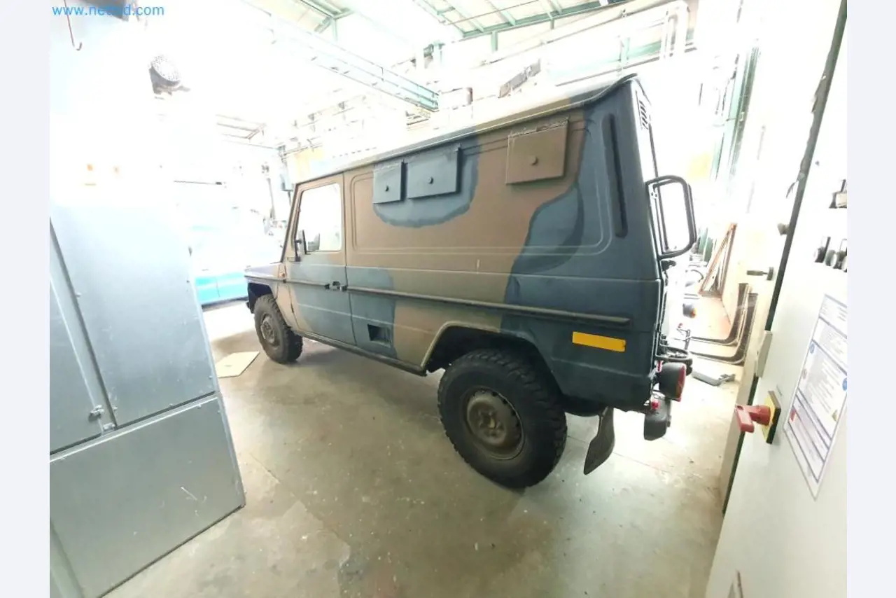 Magazijnliquidatie van een dienstverlenend bedrijf, voertuigen, magazijnuitrusting-11