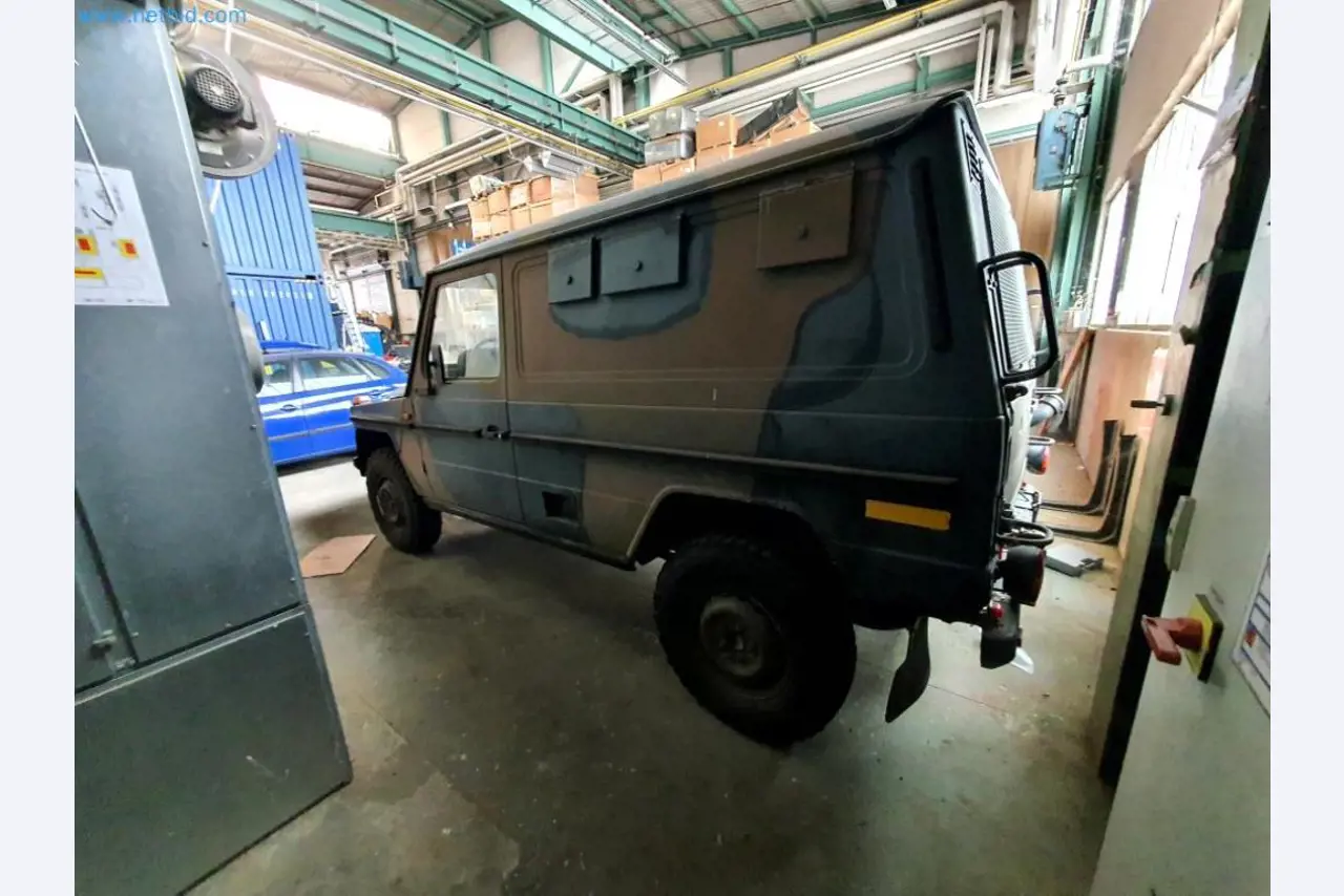 Magazijnliquidatie van een dienstverlenend bedrijf, voertuigen, magazijnuitrusting-13