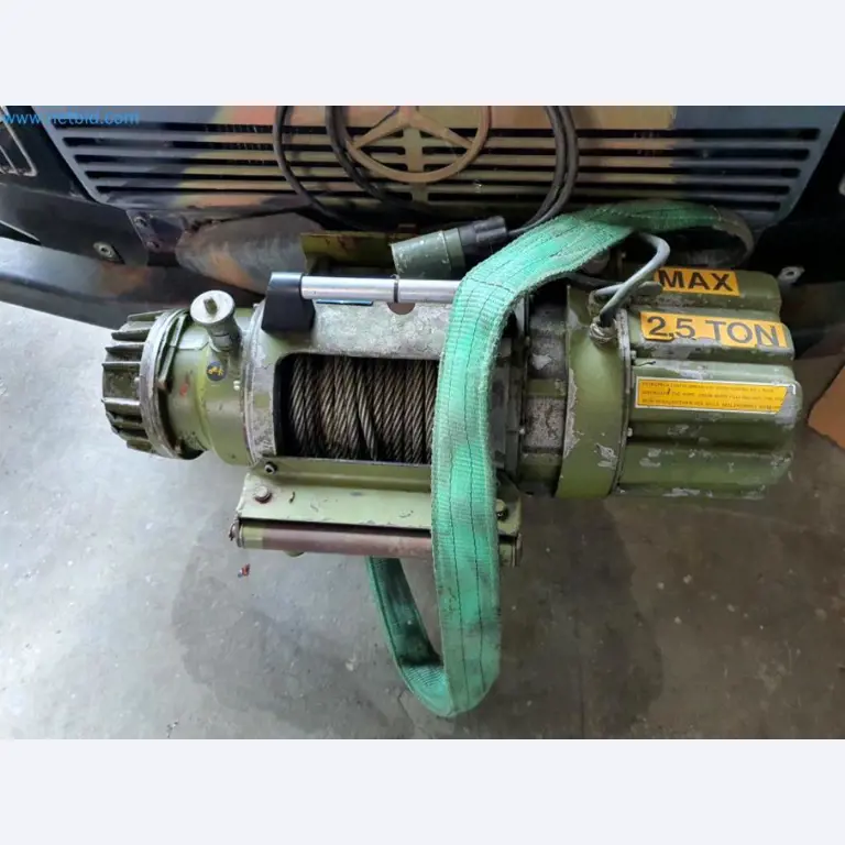 Magazijnliquidatie van een dienstverlenend bedrijf, voertuigen, magazijnuitrusting-15