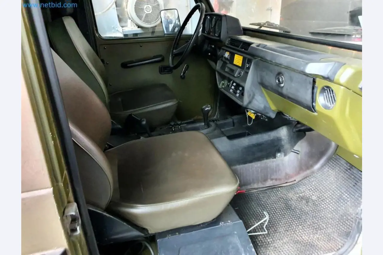 Magazijnliquidatie van een dienstverlenend bedrijf, voertuigen, magazijnuitrusting-18