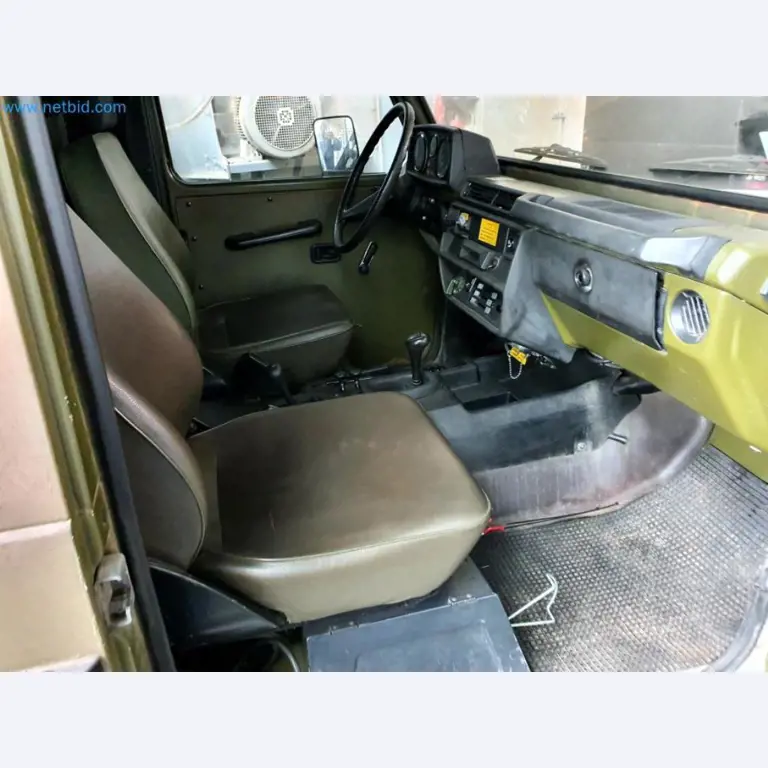 Magazijnliquidatie van een dienstverlenend bedrijf, voertuigen, magazijnuitrusting-18