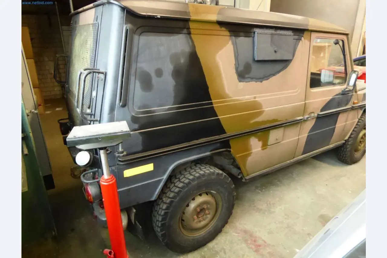 Magazijnliquidatie van een dienstverlenend bedrijf, voertuigen, magazijnuitrusting-3