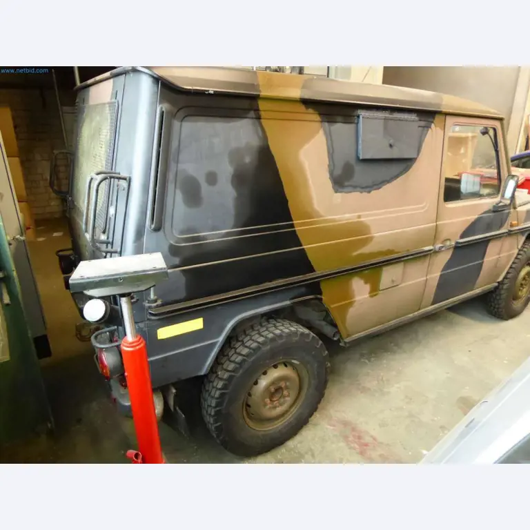 Magazijnliquidatie van een dienstverlenend bedrijf, voertuigen, magazijnuitrusting-3