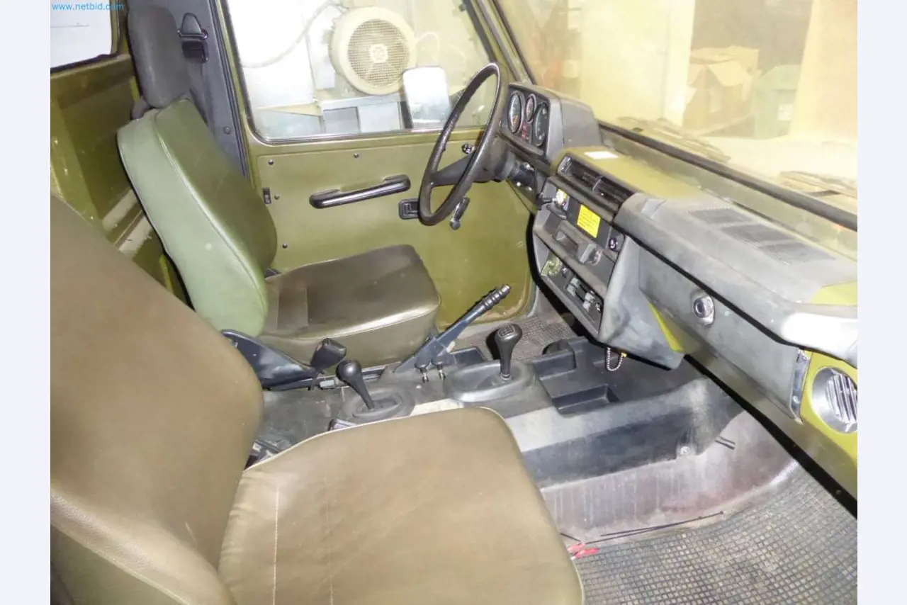 Magazijnliquidatie van een dienstverlenend bedrijf, voertuigen, magazijnuitrusting-6