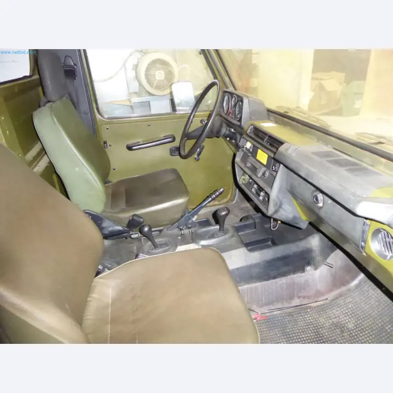 Magazijnliquidatie van een dienstverlenend bedrijf, voertuigen, magazijnuitrusting-6