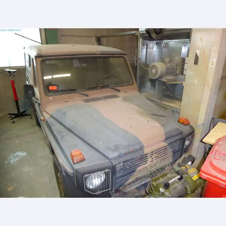 Magazijnliquidatie van een dienstverlenend bedrijf, voertuigen, magazijnuitrusting-7