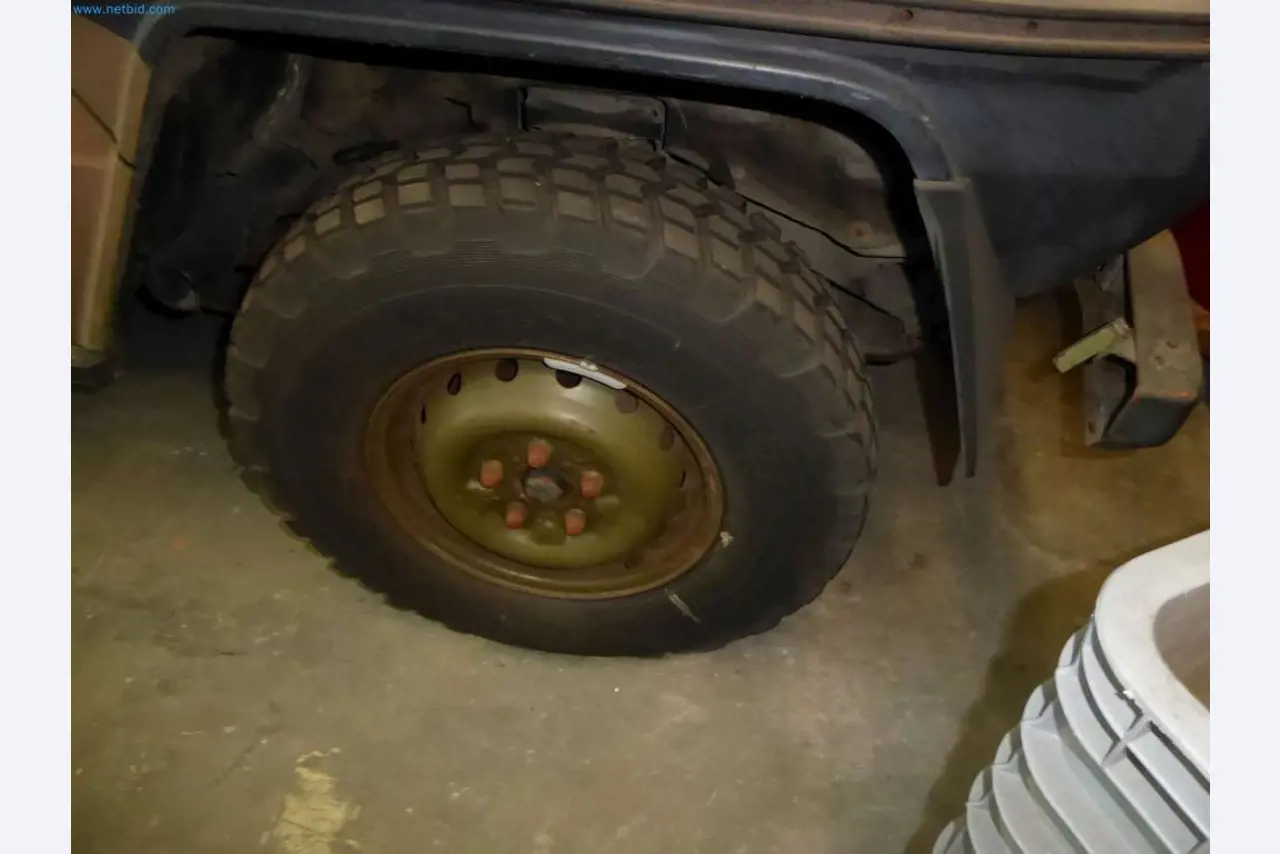 Magazijnliquidatie van een dienstverlenend bedrijf, voertuigen, magazijnuitrusting-8