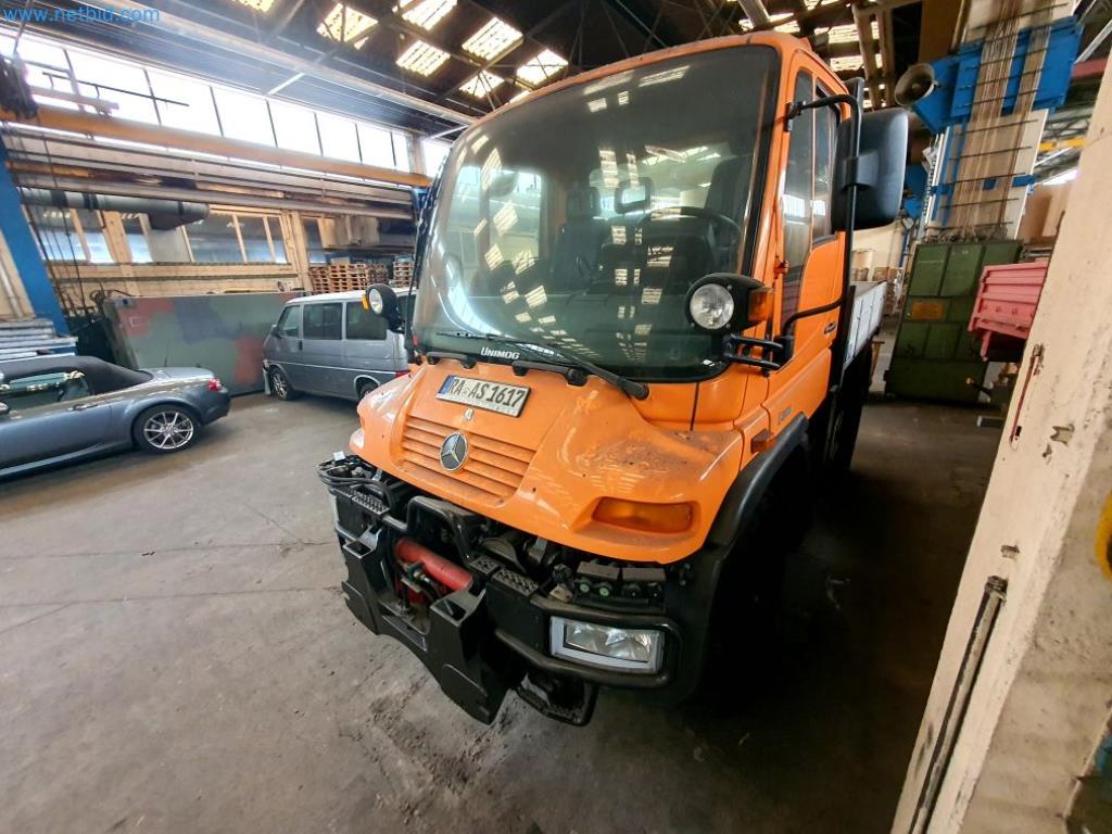 Liquidación de almacén de una empresa de servicios, vehículos, equipos de almacén-13