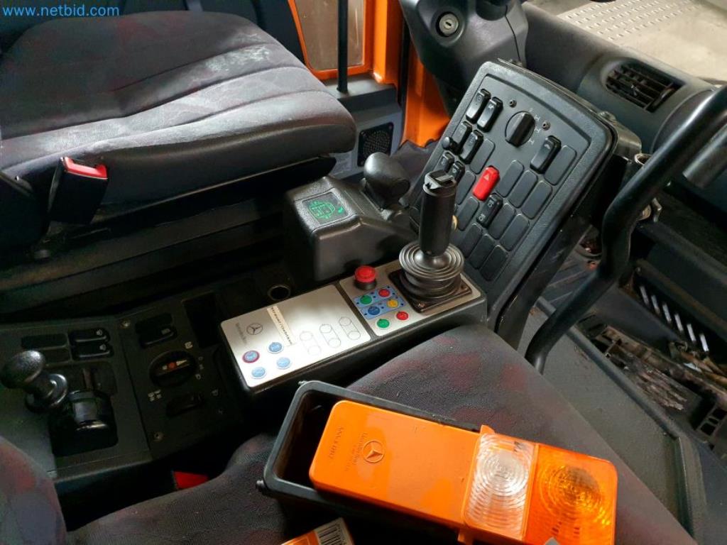 Liquidación de almacén de una empresa de servicios, vehículos, equipos de almacén-31