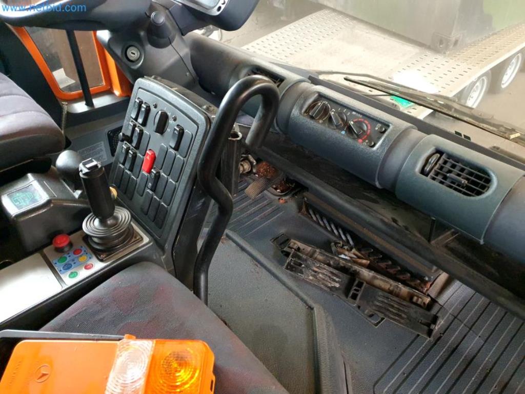 Liquidación de almacén de una empresa de servicios, vehículos, equipos de almacén-32