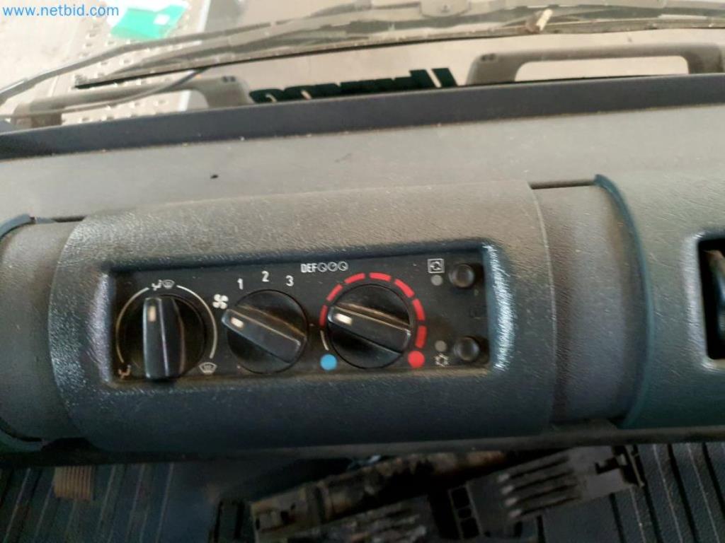 Liquidación de almacén de una empresa de servicios, vehículos, equipos de almacén-39