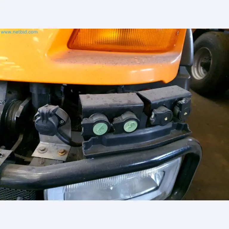 Likwidacja magazynu firmy usługowej, pojazdy, wyposażenie magazynu-46