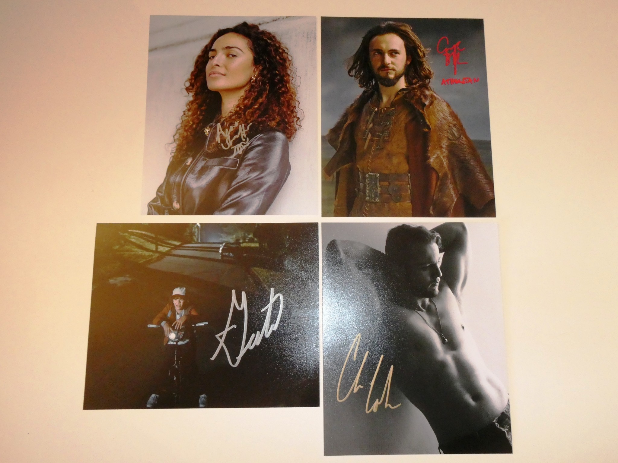 Autograph cards from film and series actors-13