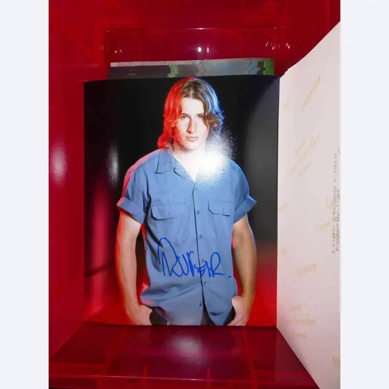 Autograph cards from film and series actors-15