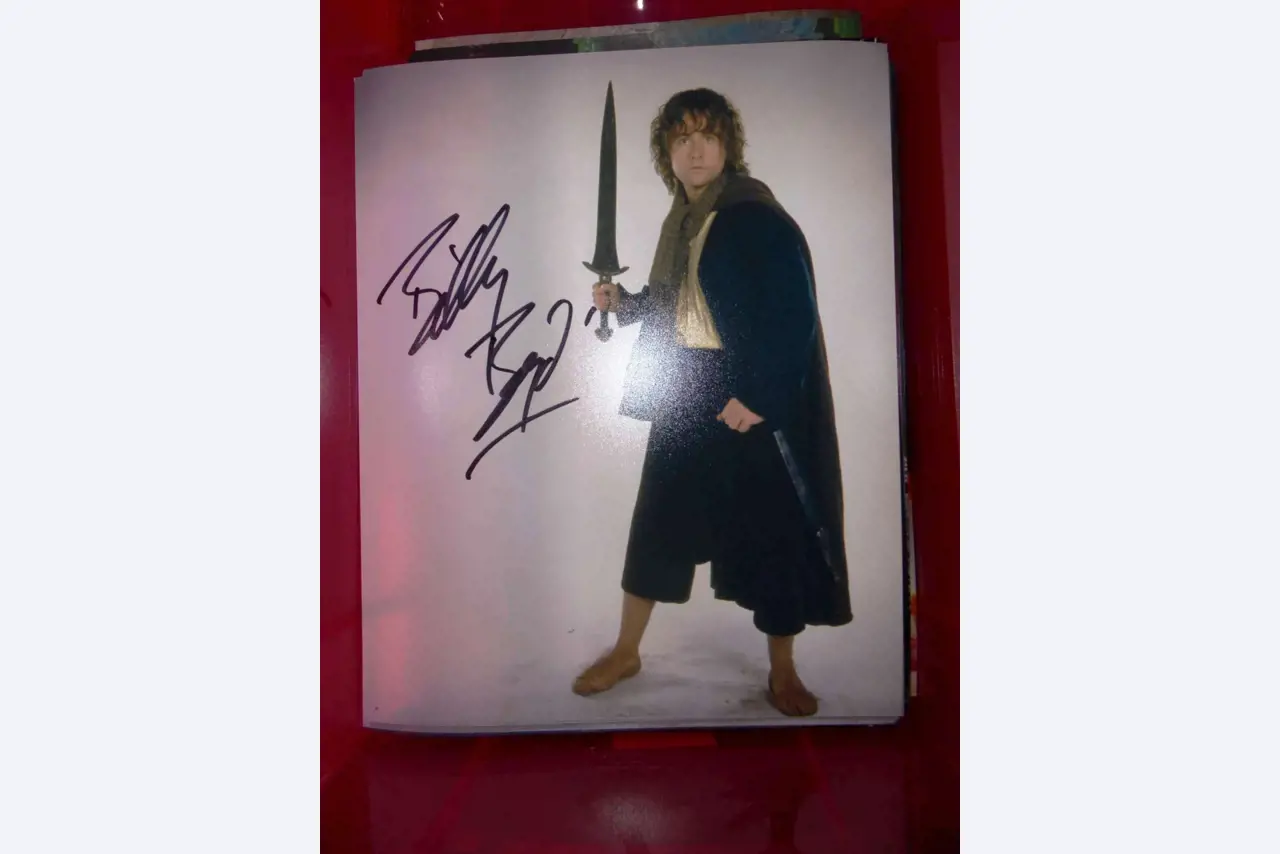 Autograph cards from film and series actors-17