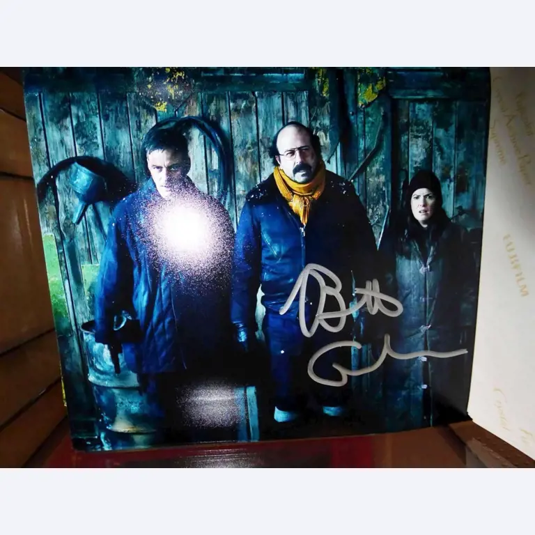 Autograph cards from film and series actors-22