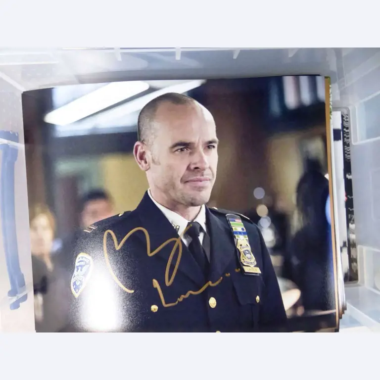 Autograph cards from film and series actors-28