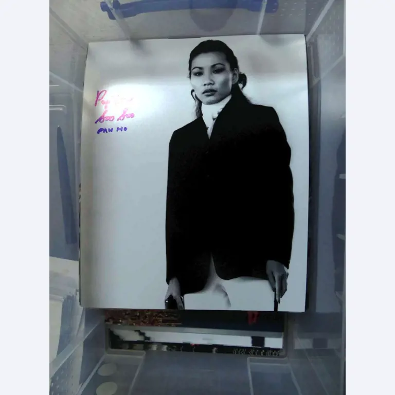 Autograph cards from film and series actors-30