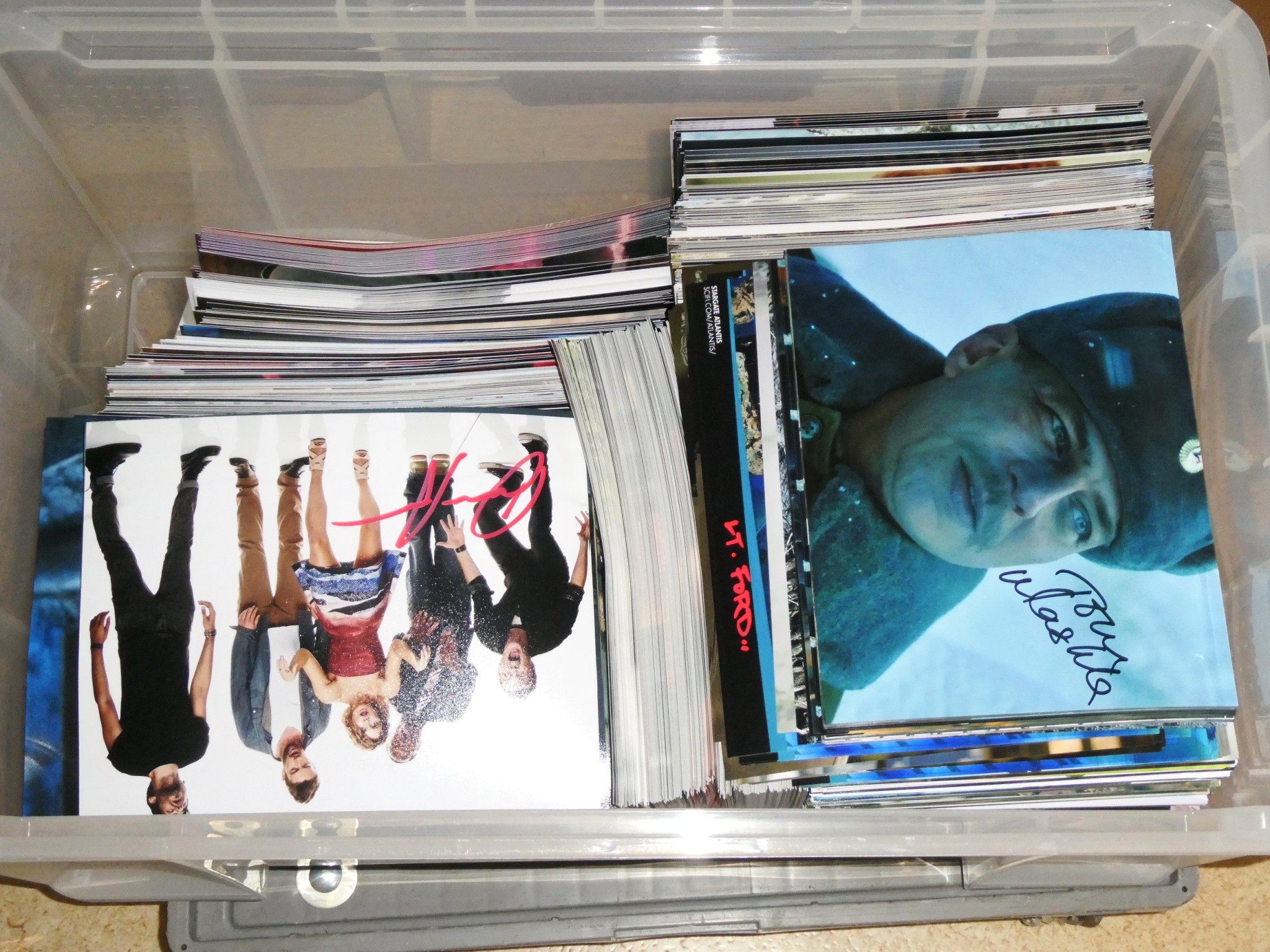 Autograph cards from film and series actors-4