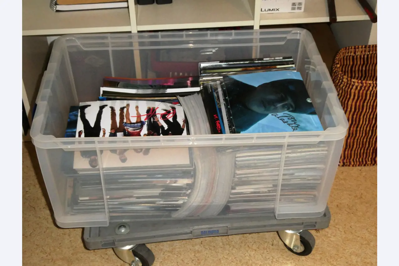 Autograph cards from film and series actors-5