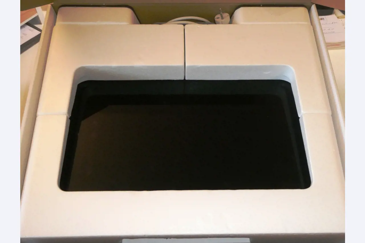 Autograph cards from film and series actors-15