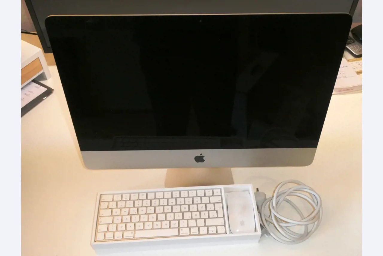 Autograph cards from film and series actors-16