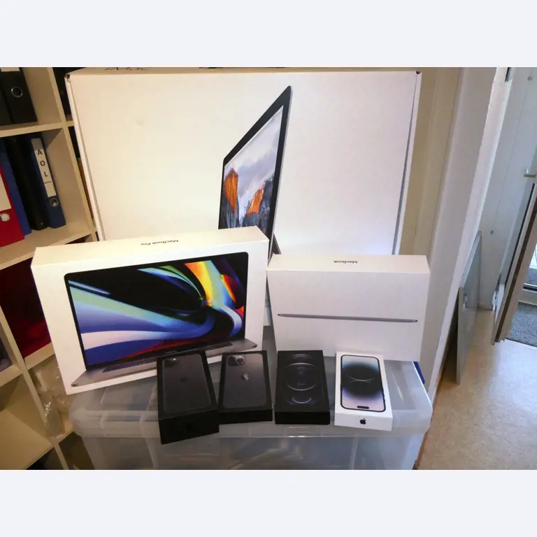 Autograph cards from film and series actors-1