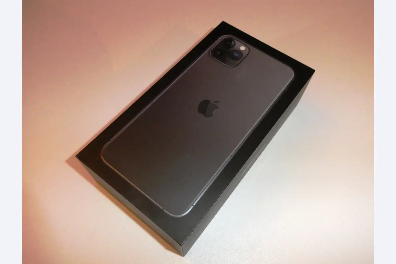 Autograph cards from film and series actors-2